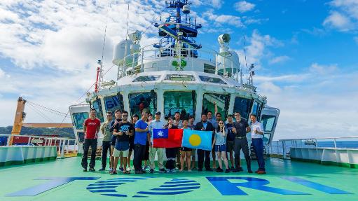藍碳不只在海岸！　中山大學發現千米深海訊號1